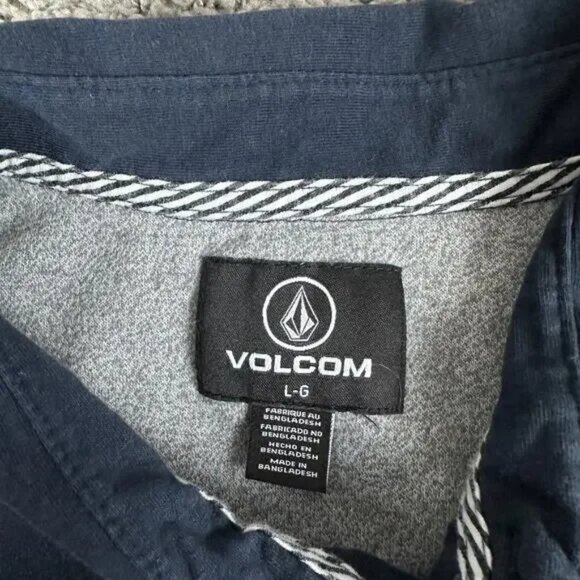 Volcom Shirt Mens Large Blue Black Logo Cotton Polyester Blend Short Sleeve - Picture 2 of 3